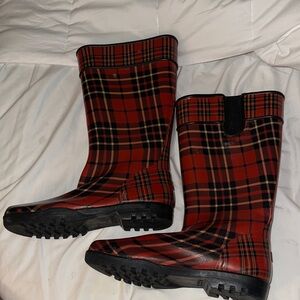 Red Plaid Women's Rain Boots - Classic Pattern